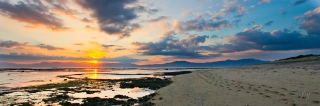 img_5712-2sumbawalakeypeaksunsetpano